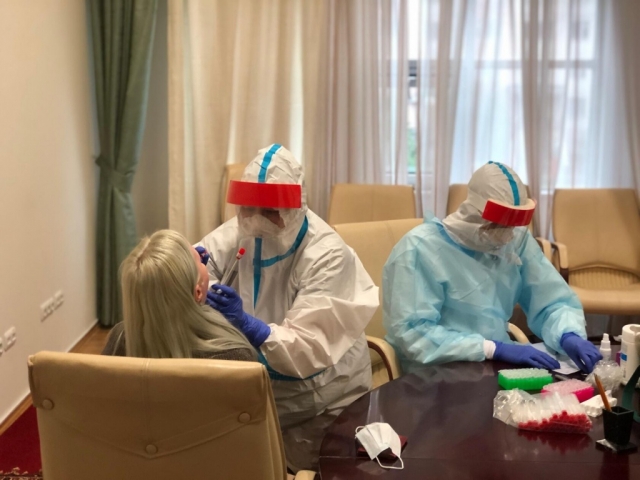Тестирование наблюдателей Ямала на коронавирус