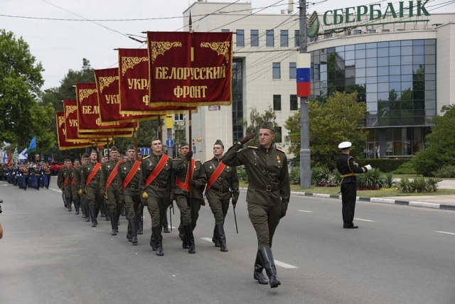 Парад в новороссийске фото