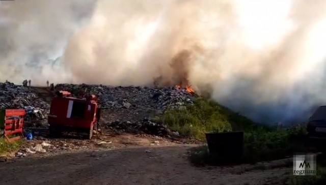 В Ярославской области потушили пожар на полигоне коммунальных отходов