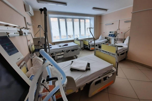 Больничная палата оснащенная аппаратами ИВЛ