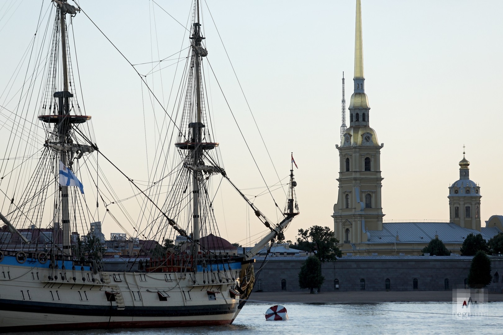 корабль полтава в санкт петербурге