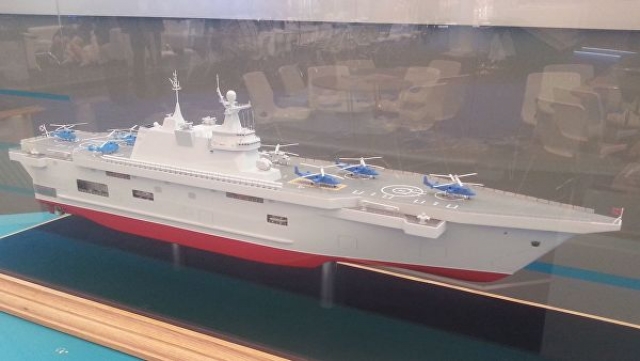 Макет Универсального десантного корабля проекта «Прибой» на выставке «Армия-2015»