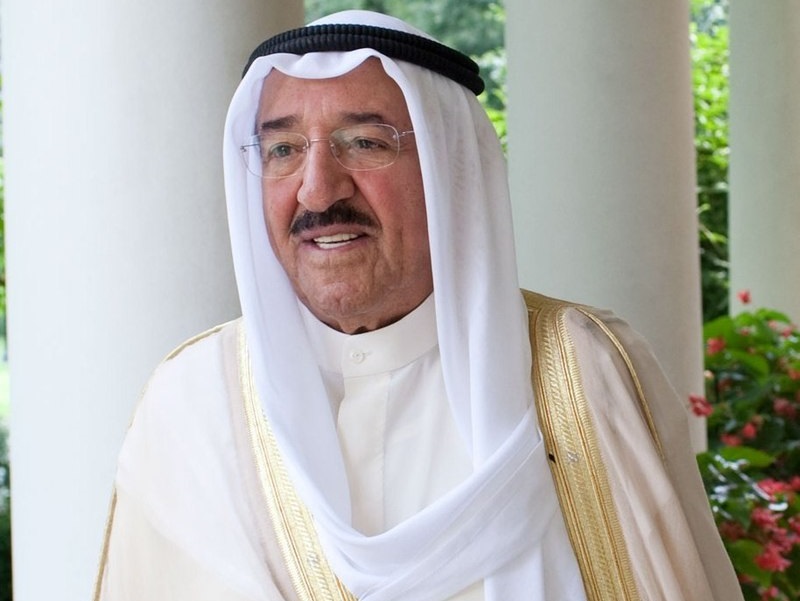 Власти Кувейта рассказали, как чувствует себя эмир