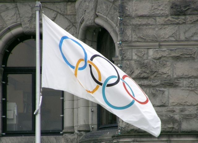 Олимпийский флаг