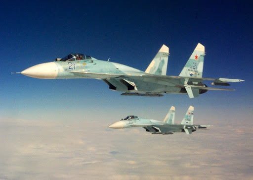 Истребитель Су-27 перехватил два военных самолёта США над Чёрным морем