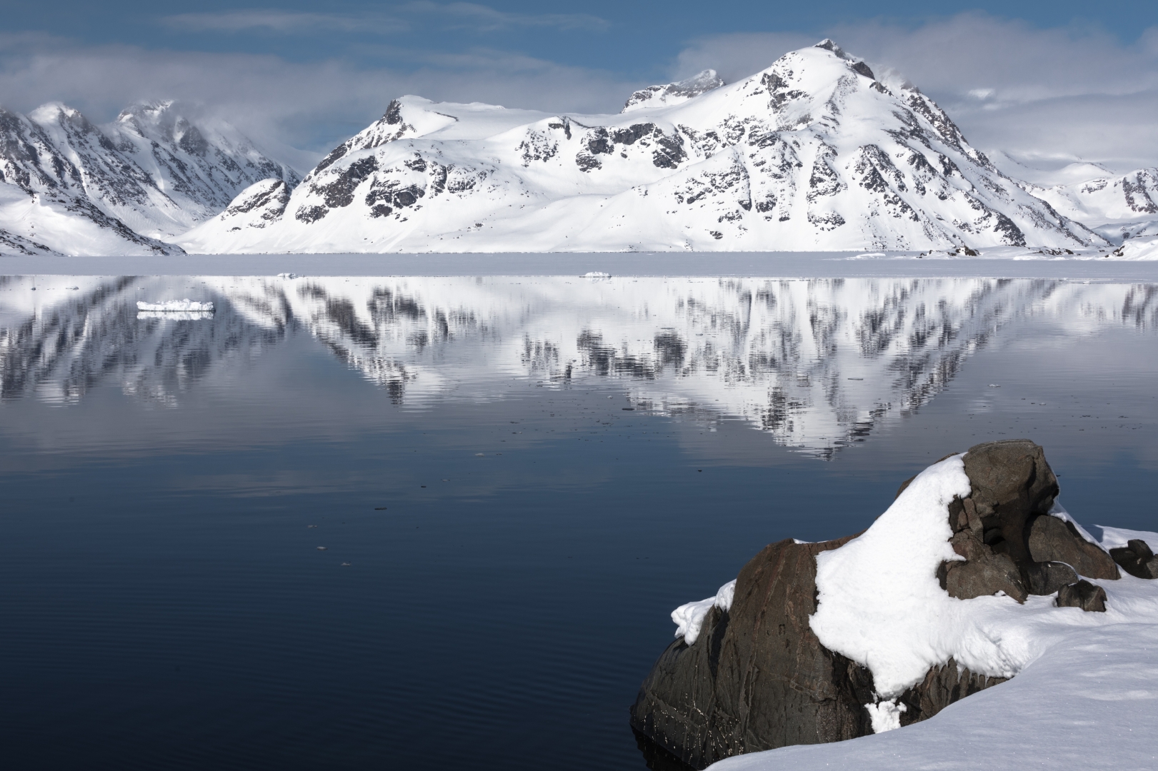 Учёные: ледники Гренландии растаяли до точки невозврата