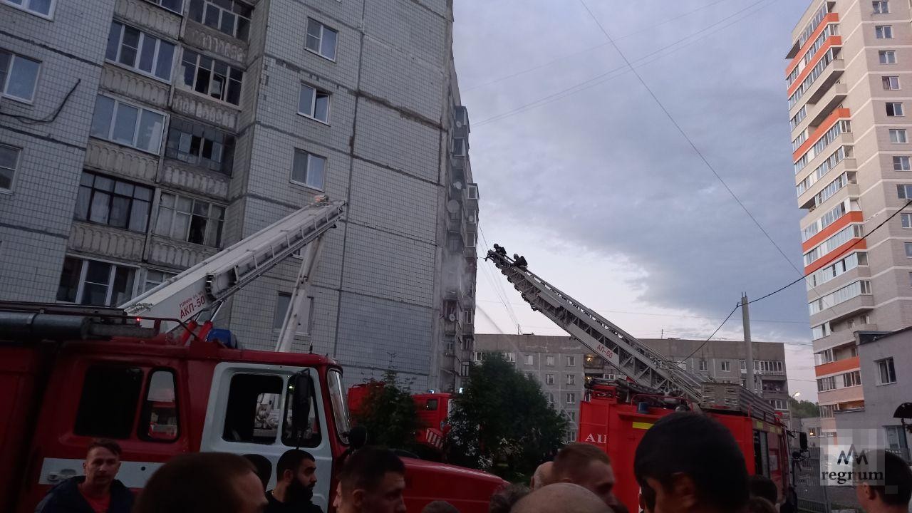 При взрыве в жилом доме в Ярославле погиб один человек, трое пострадали
