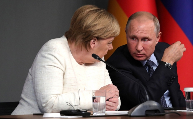 Angela Merkel e Vladimir Putin 