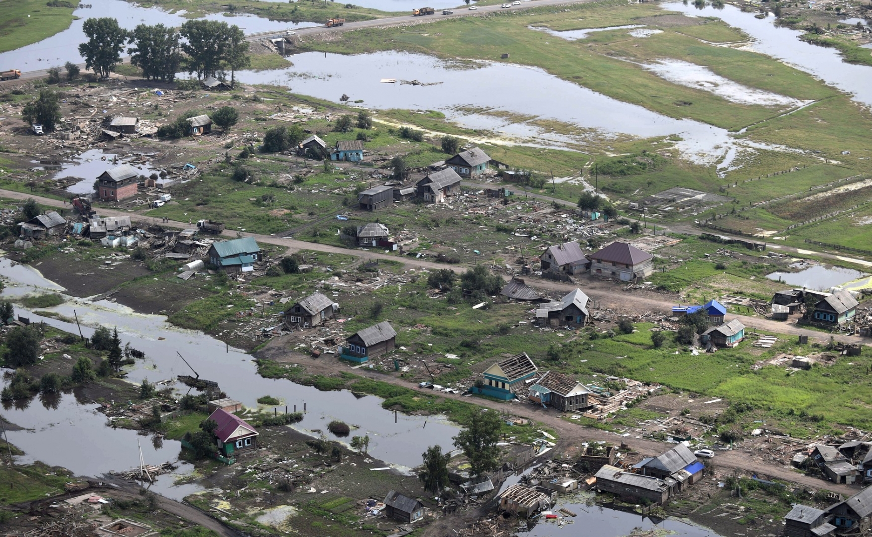 Сотням пострадавших от потопа жителей Приангарья пообещали жильё