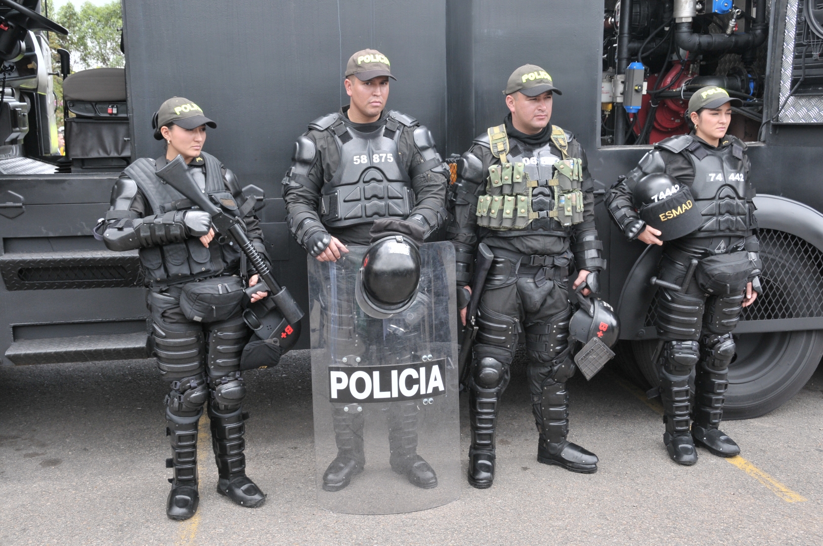 В Колумбии будут судить полицейских, убивших мужчину из-за «карантина»