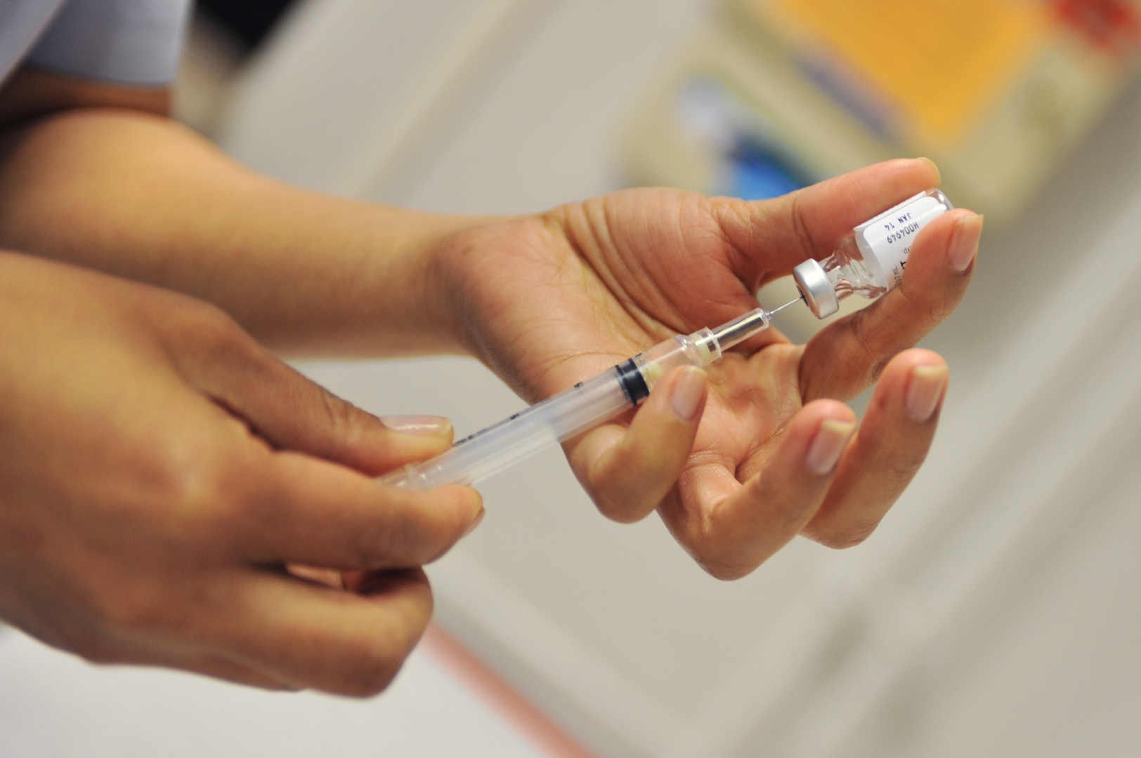 Трамп объявил о готовности США купить вакцину от COVID-19 за рубежом