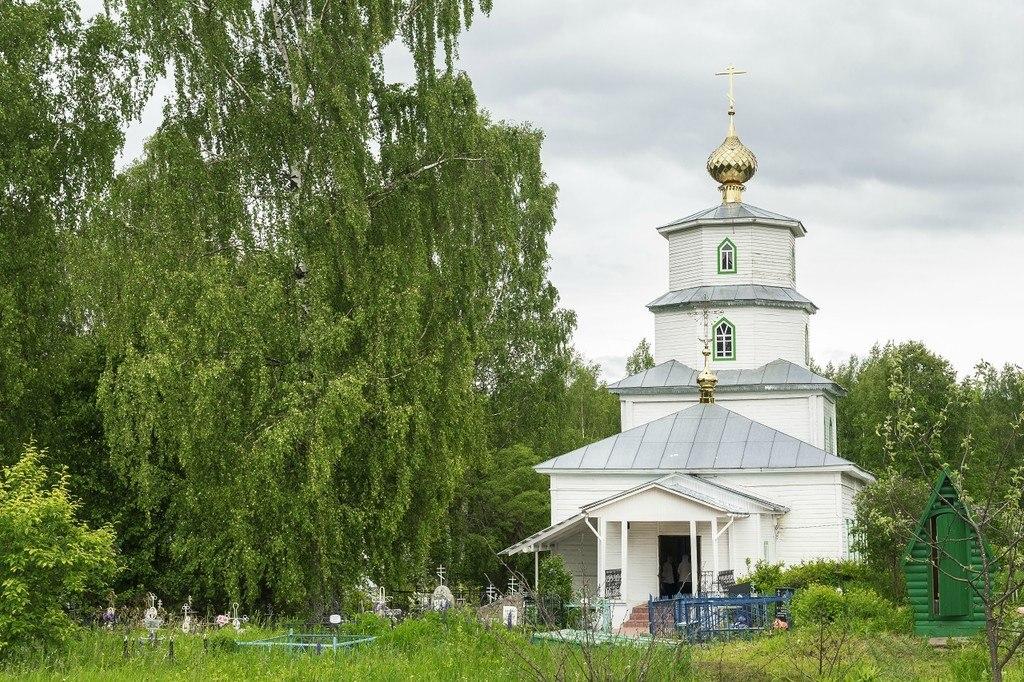 В Костромской области настоятельницу монастыря обвиняют в разорении могил