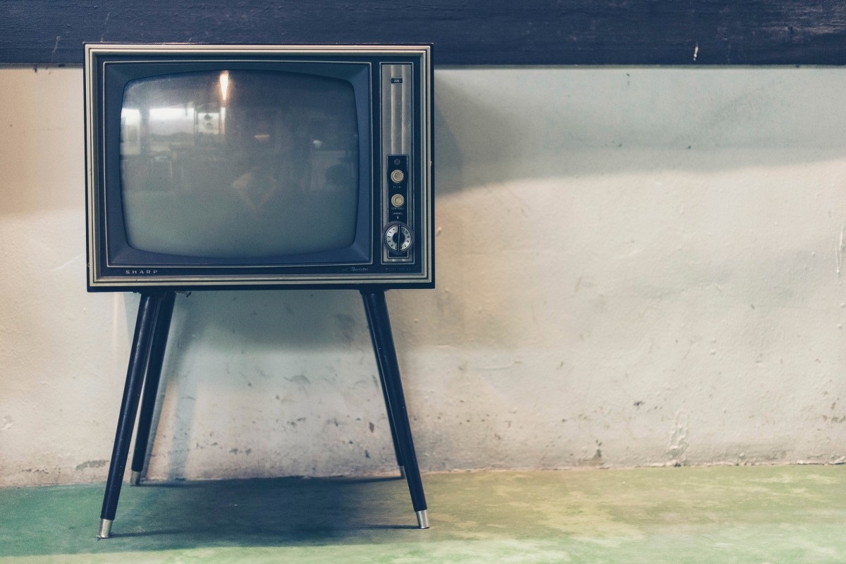 В Британии старый телевизор полтора года отключал деревне интернет