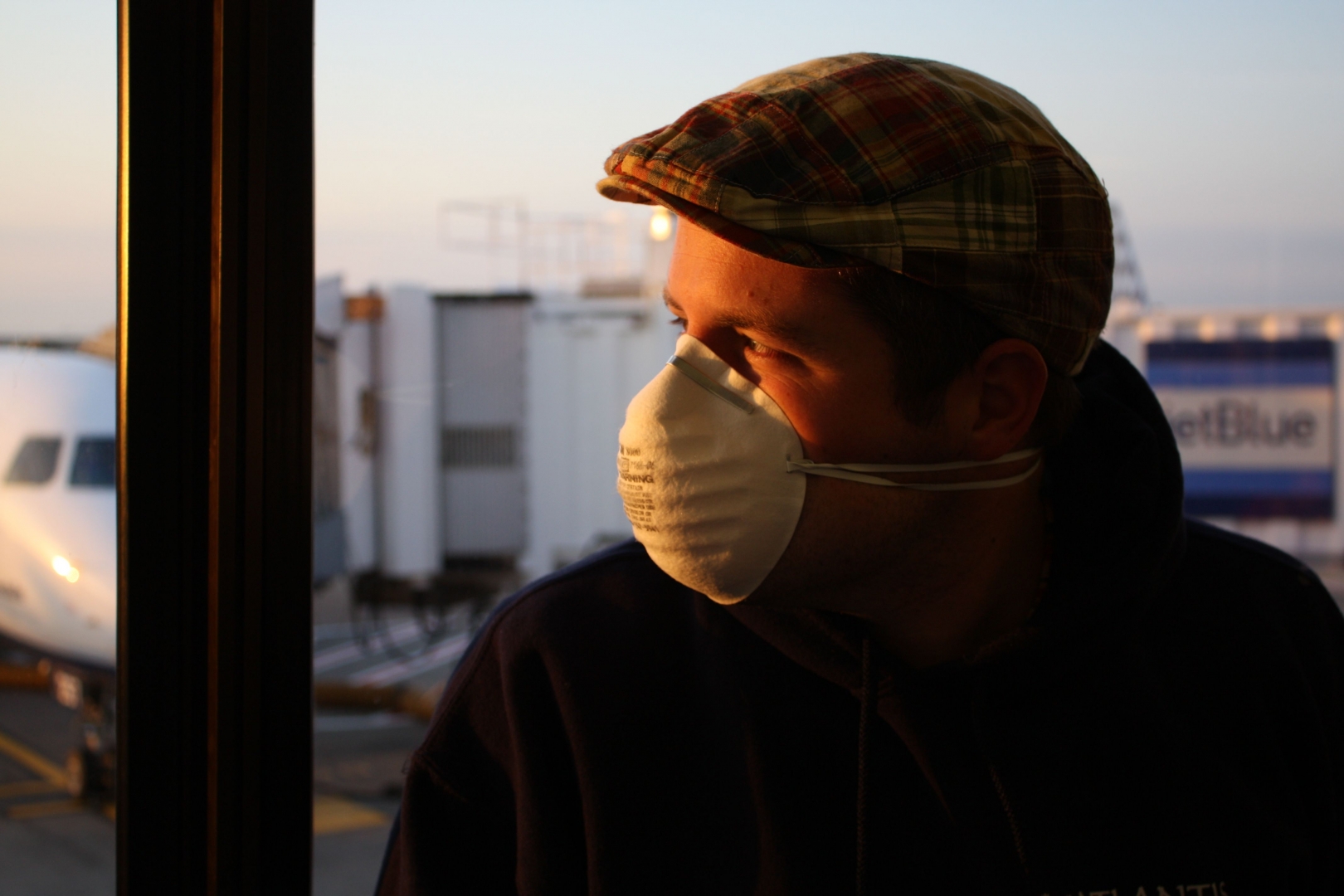 В России резко подскочил спрос на медицинские маски