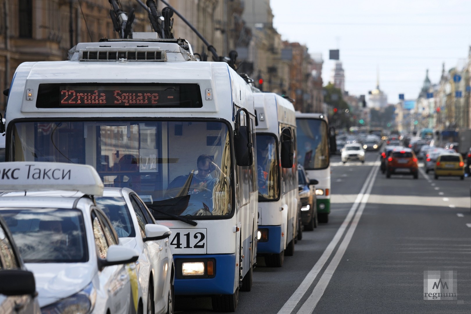 Общественный транспорт получит безусловный приоритет на дорогах Петербурга