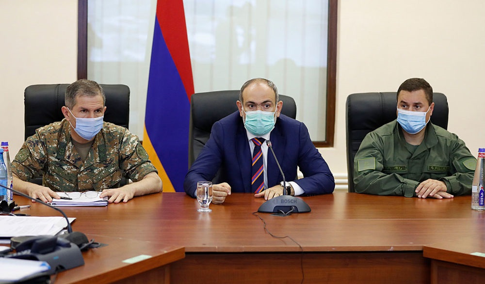 Пашинян: войну в Карабахе не остановить без помощи мирового сообщества