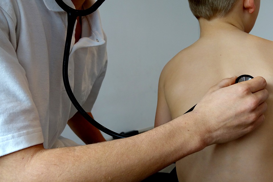 Больше половины детей в России имеют проблемы со здоровьем — Кравцов