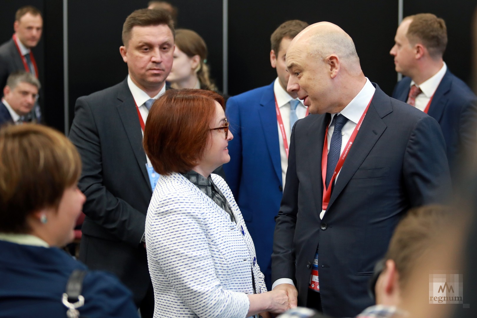 Силуанова и Набиуллину призвали озаботиться развитием экономики РФ