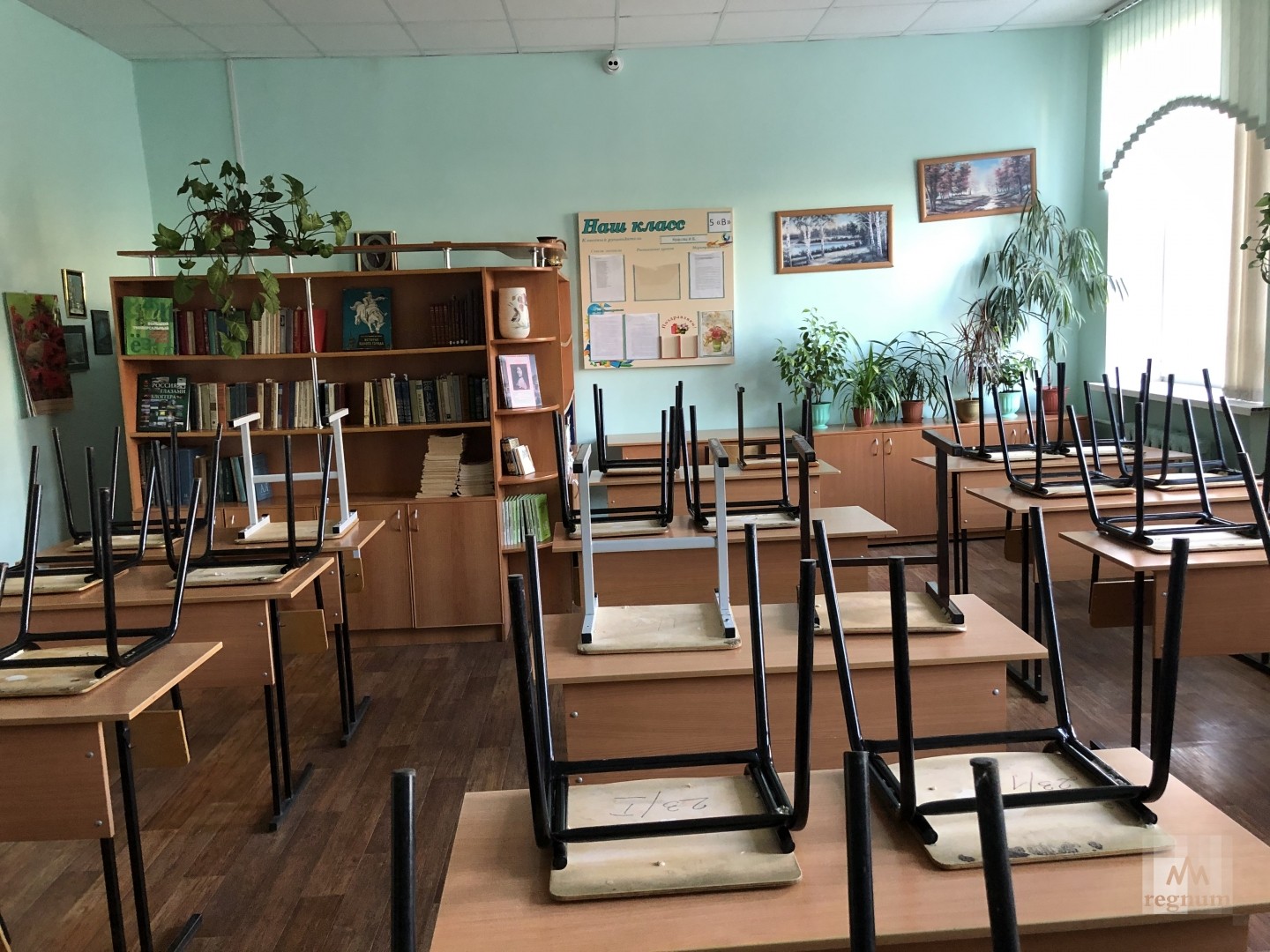 Воронежским школьникам продлили каникулы из-за коронавируса