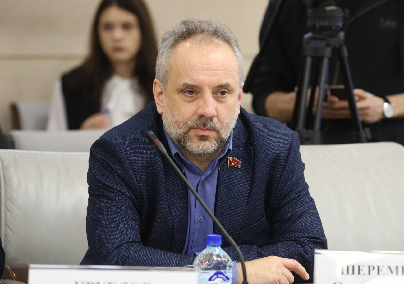 Депутата Мосгордумы признали виновным в мошенничестве