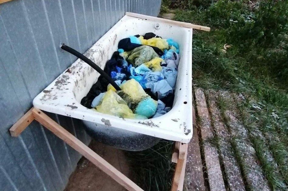 В Костромской области «коронавирусные» отходы выкидывают на улицу