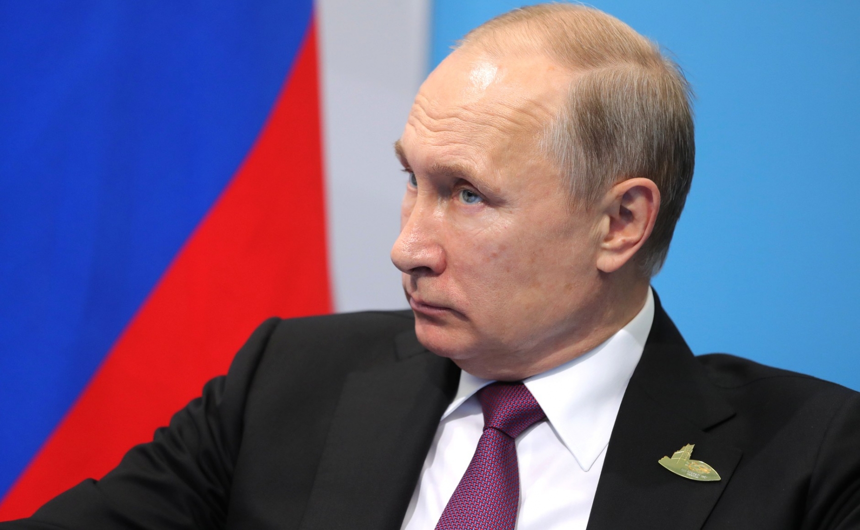 Путин поручил вовлекать малый и средний бизнес в экспортную деятельность