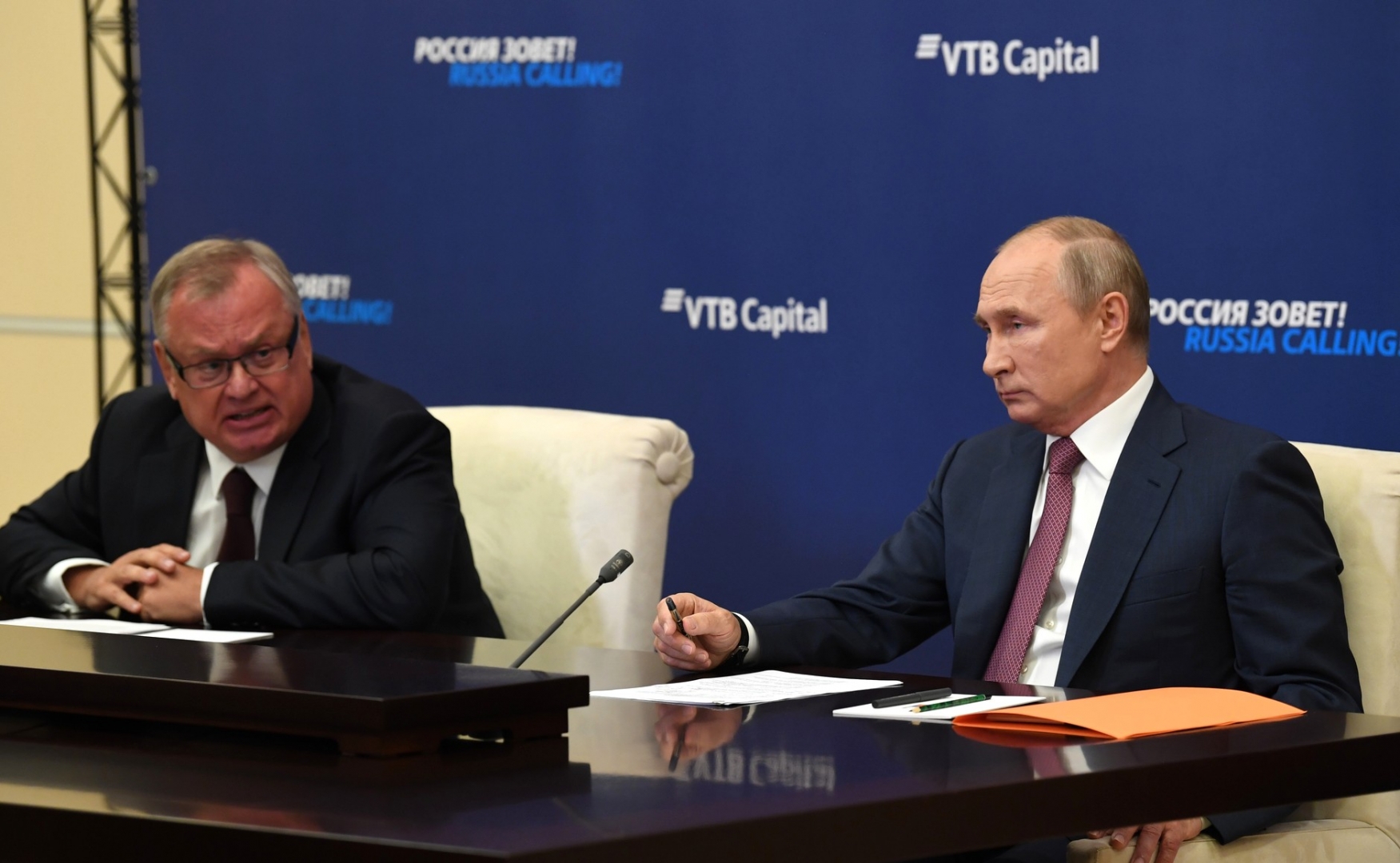 Путин рассказал, как преодолеть экономический спад в России