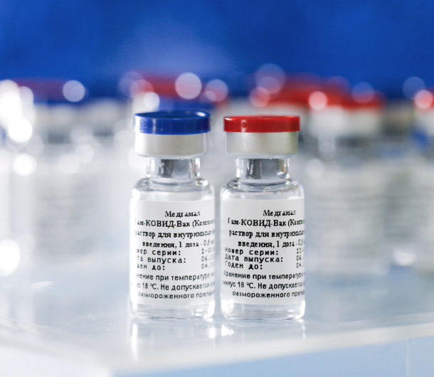 Стало известно о приостановке в России испытаний вакцины от коронавируса