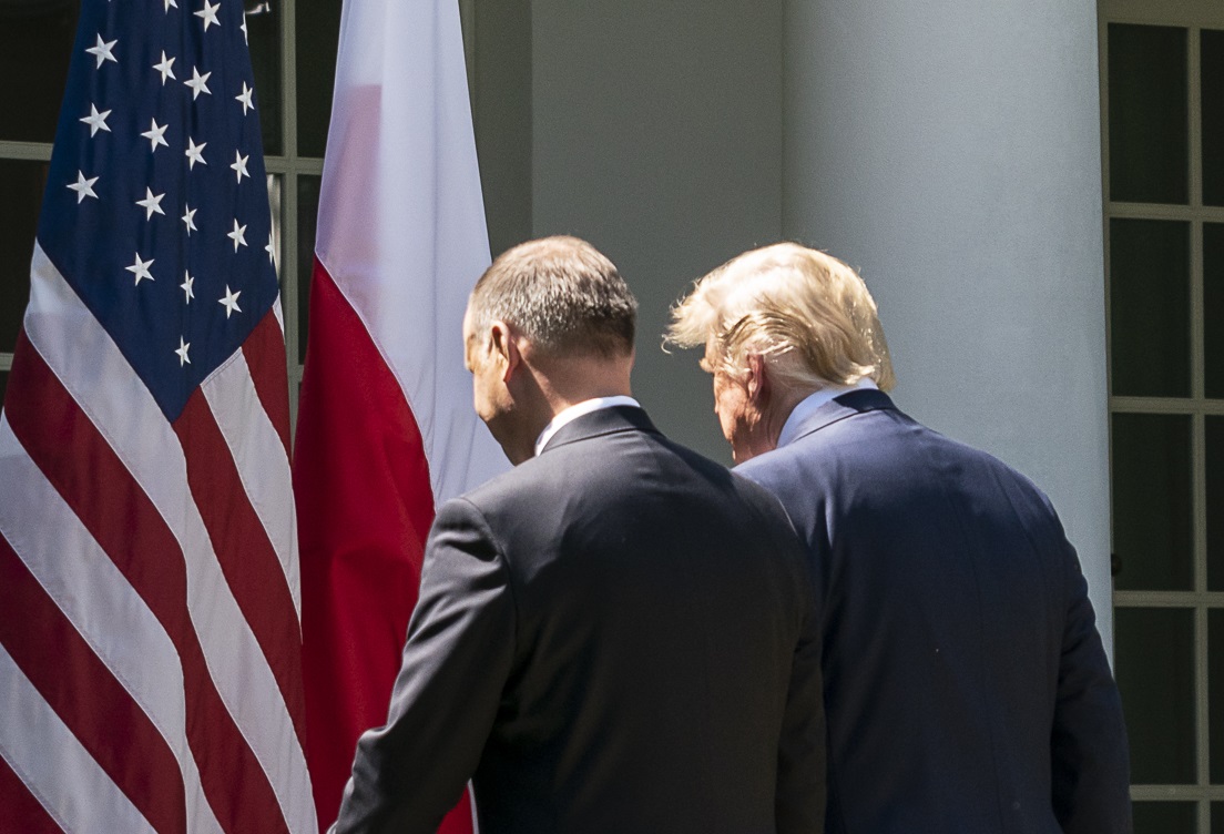 МИД Польши: для Варшавы не имеет значения, кто станет президентом США