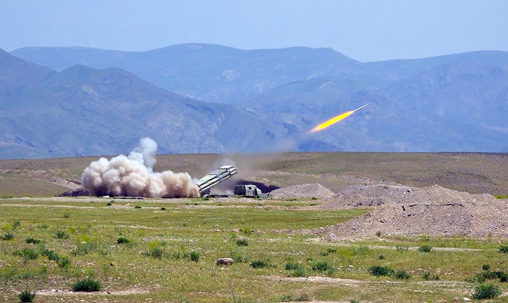 За сутки Степанкерт подвергся 10 ракетным обстрелам — ГЧС Карабаха