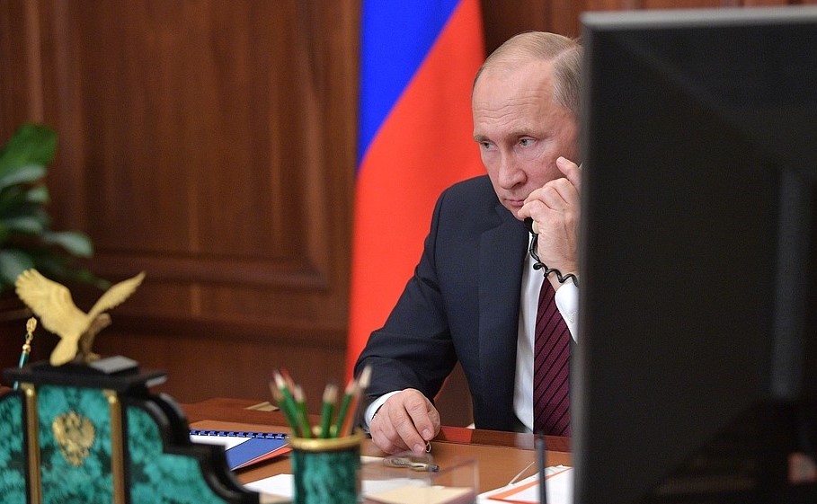 Президент Казахстана позвонил Путину