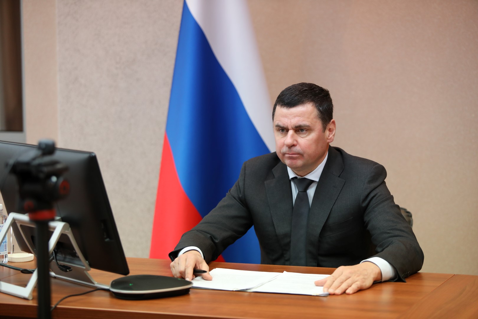Ярославский губернатор открыл вебинар «Цифровое лидерство»