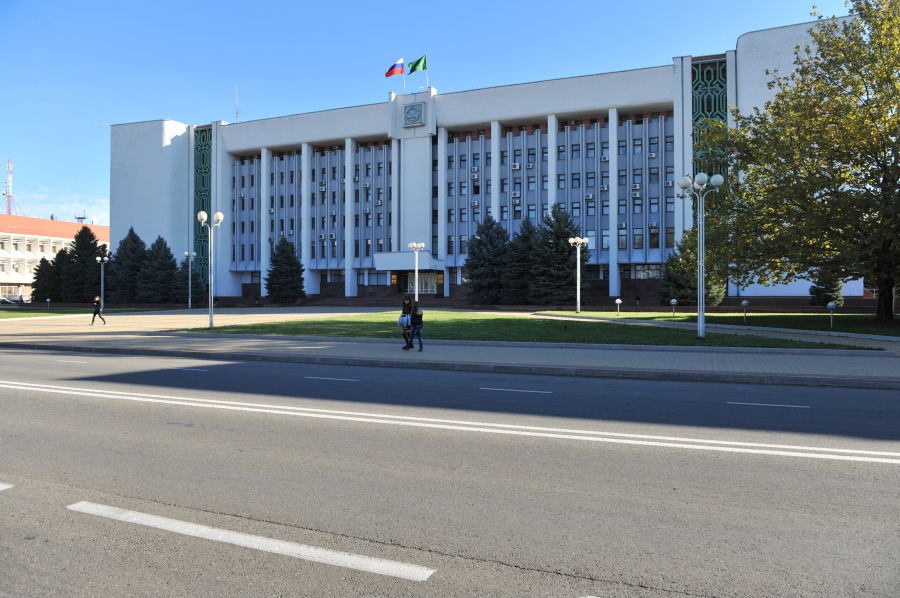 Адыгея получит дополнительно 25,8 млн рублей на выплаты медикам