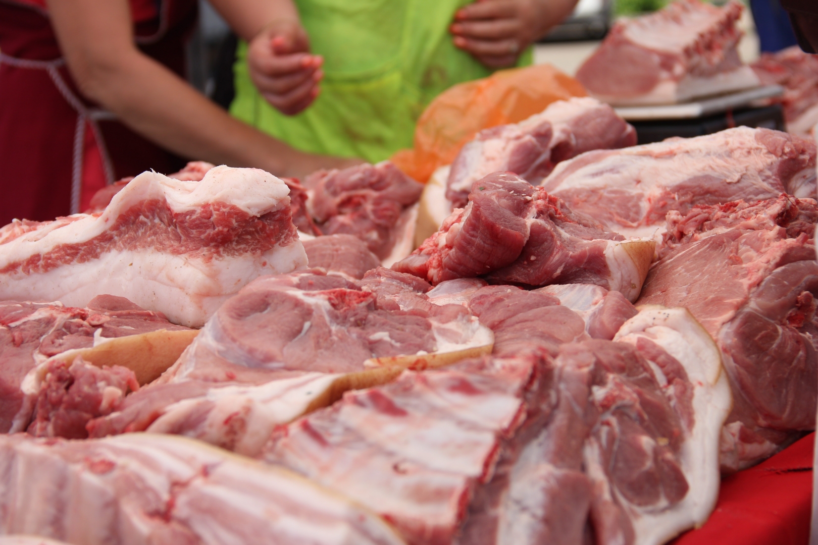 В Киргизии фермеры требуют снять запрет на экспорт мяса и грозят митингами