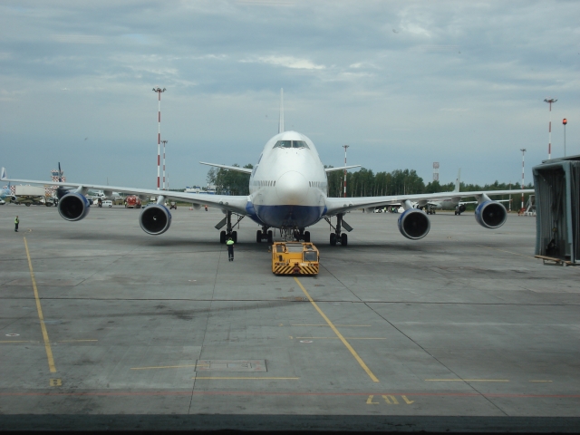Boeing-747 экстренно приземлился в Новосибирске