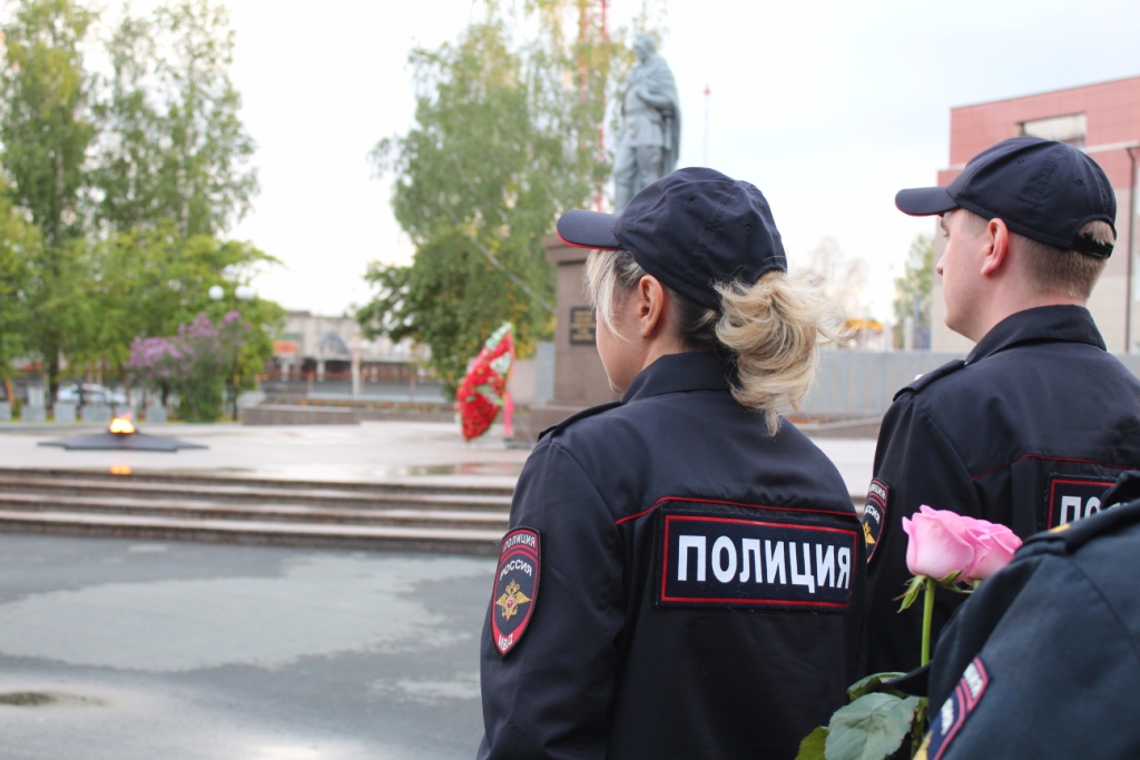 Полиция свердловский. Сильный 💪 полиция России. Полиция и общество. Полиция net. Это полиция 2.