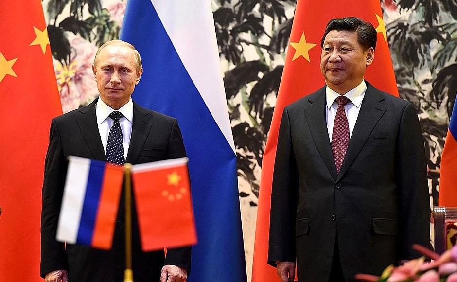 Путин и Си Цзиньпин обсудили важность отстаивания исторической правды