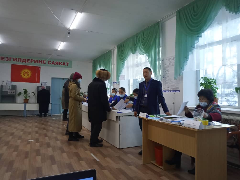 Выборы президента Киргизии: явка избирателей на 10:00 составила 2,8% – ЦИК