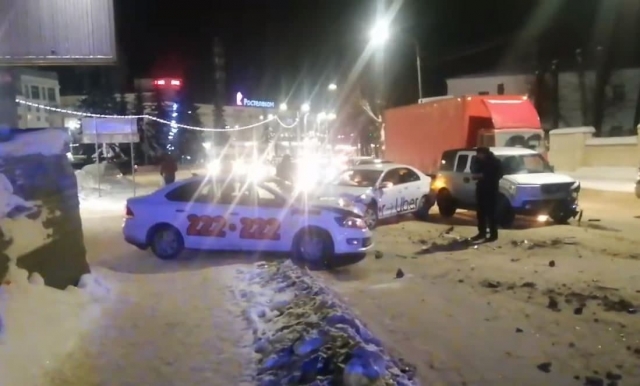 В Костроме расследуют аварию с семью автомобилями