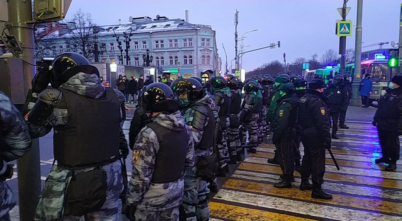 Пушкинскую площадь в Москве освободили от участников незаконной акции