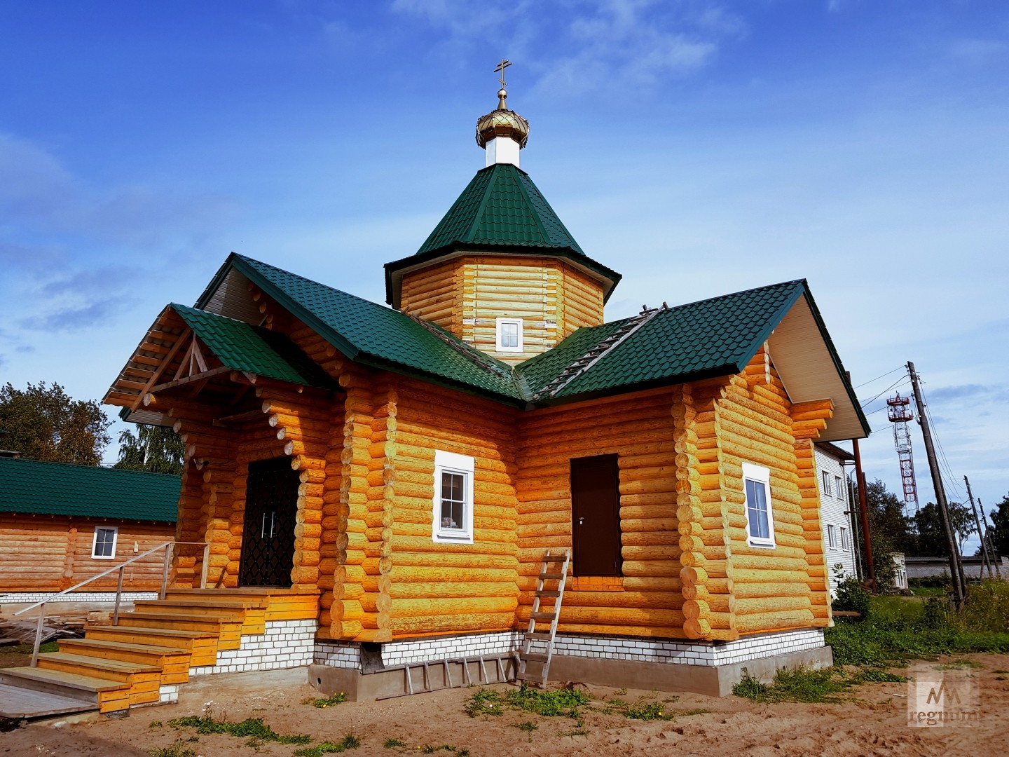 Погода в верхней тойме архангельской. Верхняя Тойма Церковь. Храм Георгия Победоносца в верхней Тойме. Посёлок Тойма Архангельская область. Церковь Никона верхняя Тойма.