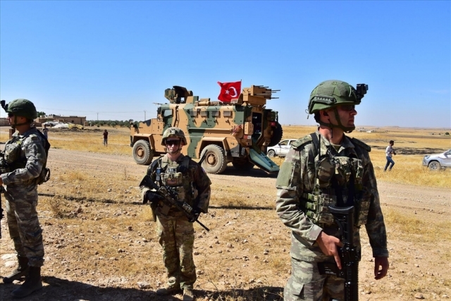 В Турции сообщили о задержании 12 боевиков ИГ*