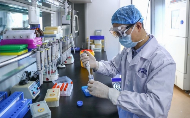 Лабораторные исследования на коронавирус в Китае