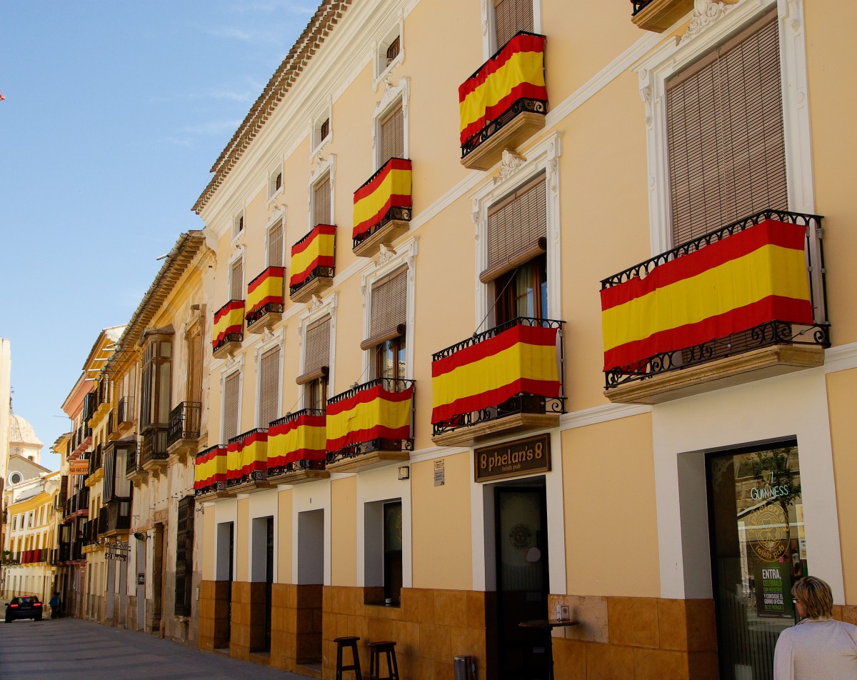 Из-за пандемии сфера гостеприимства Испании потеряла €7 млрд — El Mundo