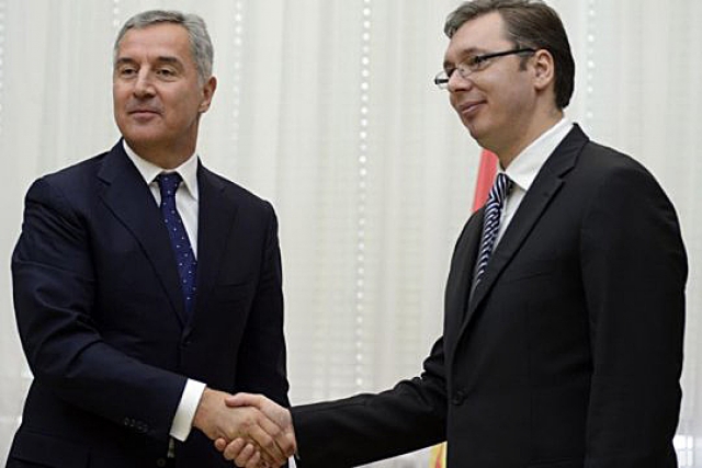 Президент Черногории Мило Джуканович и президент Сербии Александр Вучич