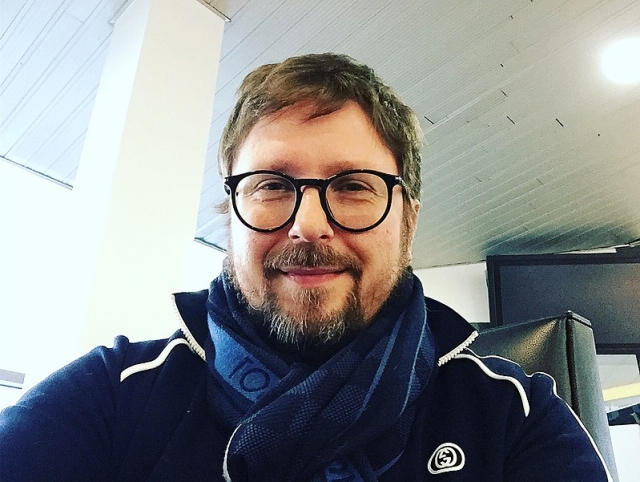 Анатолий Шарий 