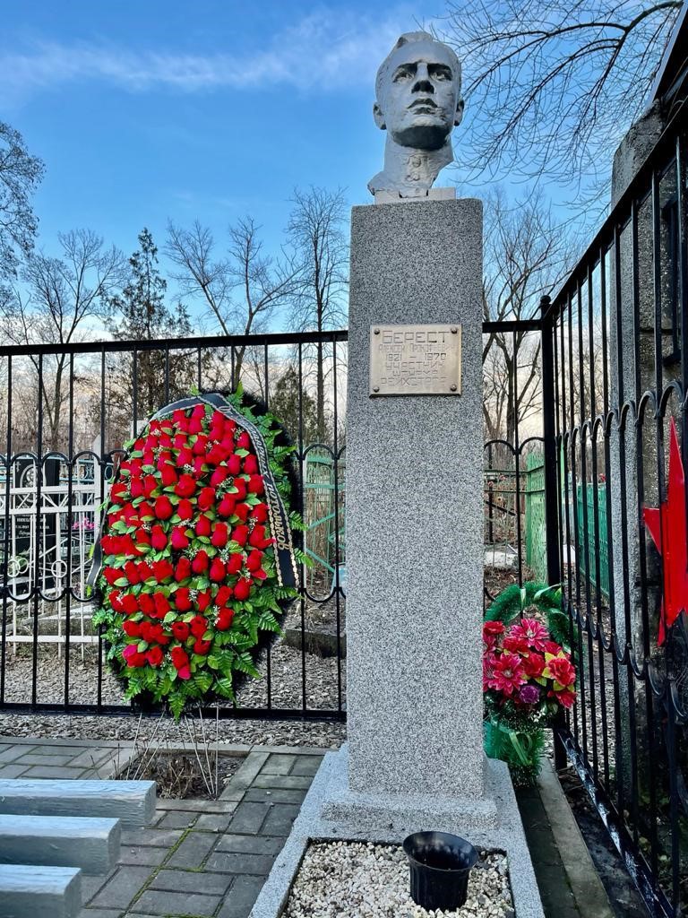 В Ростове-на-Дону привели в порядок памятник участнику штурма Рейхстага