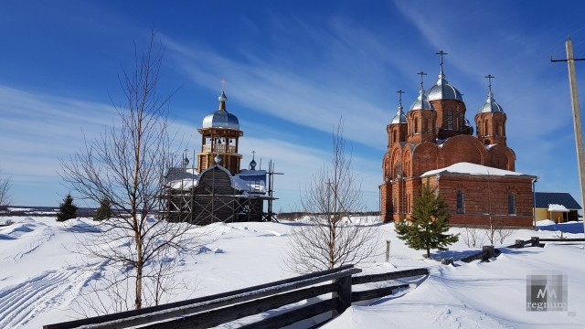 Никольская и Покровская церкви на Шотовой горе, Пинежский район Архангельской области