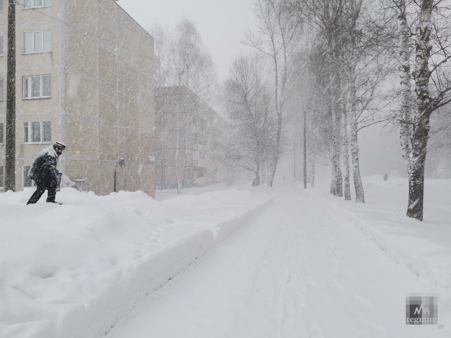 Гроза в метель зимой