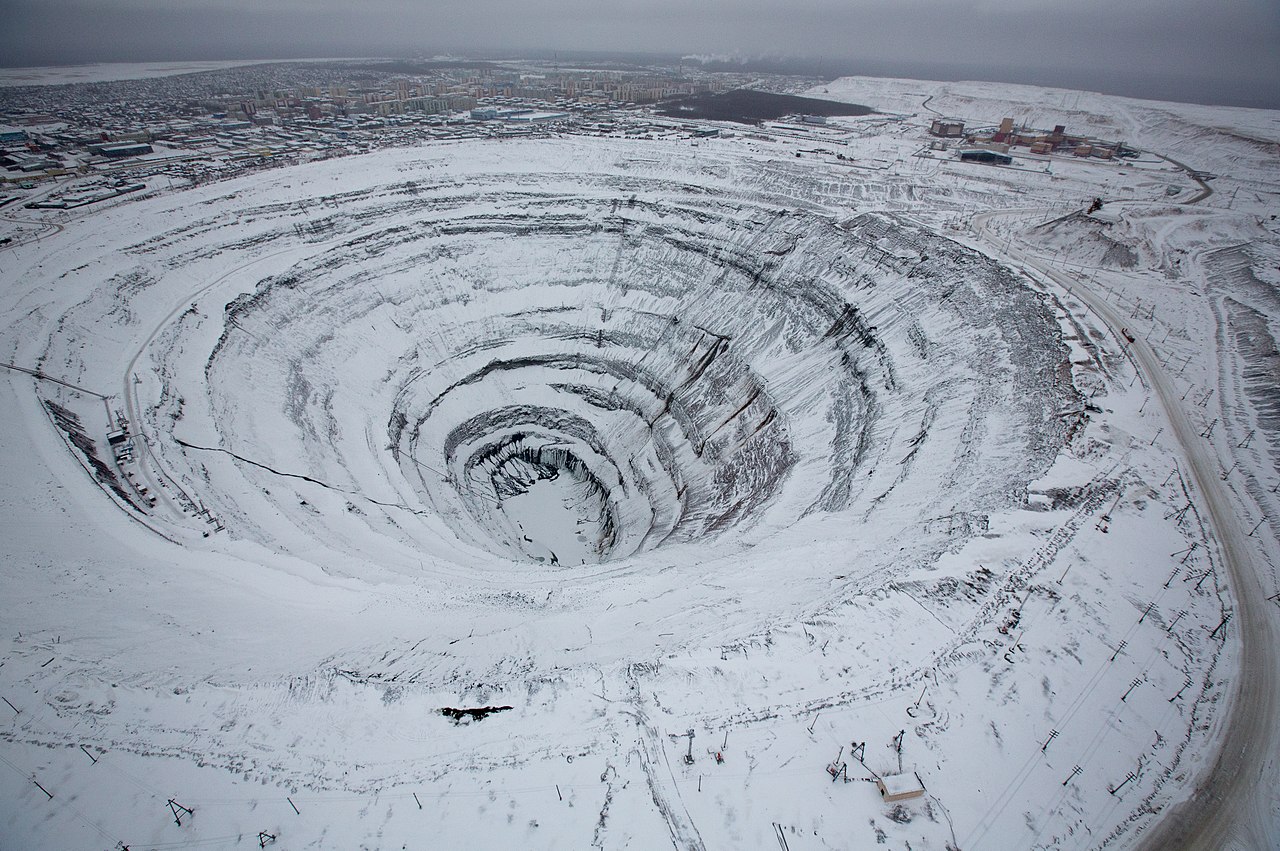 Фото алмазный карьер в якутии